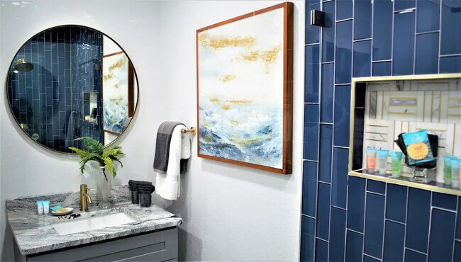Baño - 1115 8th St N