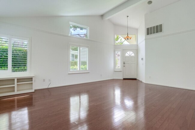 Foto del edificio - 3 bed, 2 bath Single Family Home in North ...