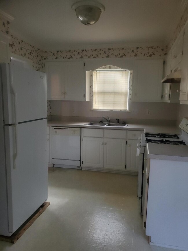 Foto del edificio - 4309 Creekview Dr
