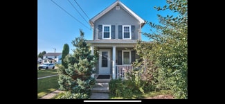 Building Photo - 813 E Scott St