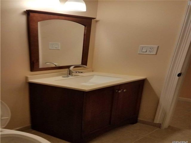 Foto del edificio - 29 Mastic Blvd