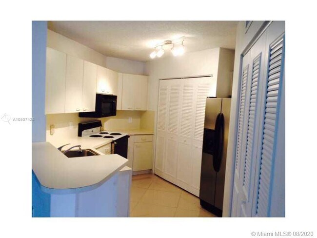 Foto del edificio - 6276 NW 186th St