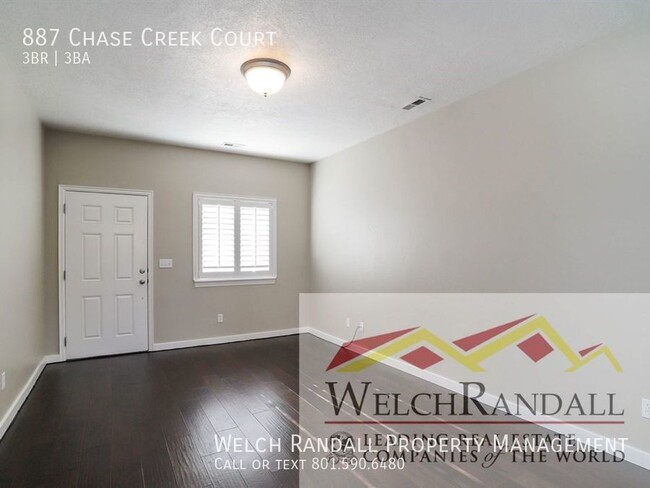 Foto del edificio - 887 Chase Brook Lane 890 E