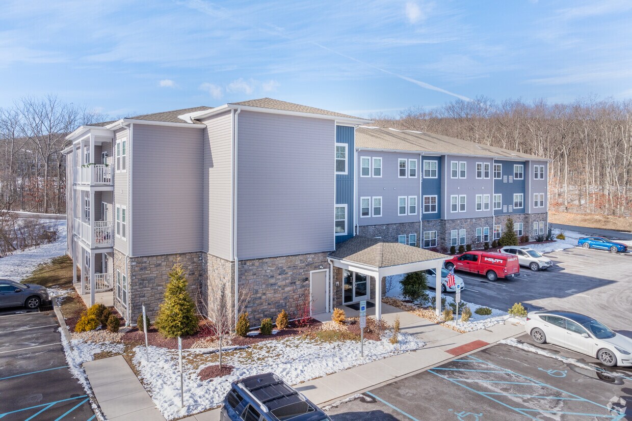 Foto principal - The Lofts at Sand Springs