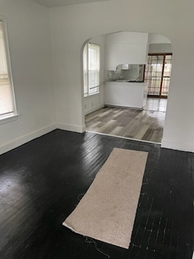 Foto del edificio - 1733 Kansas Ave