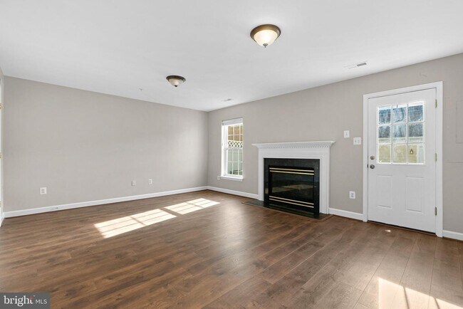 Foto del edificio - 3831 Sugarloaf Pkwy