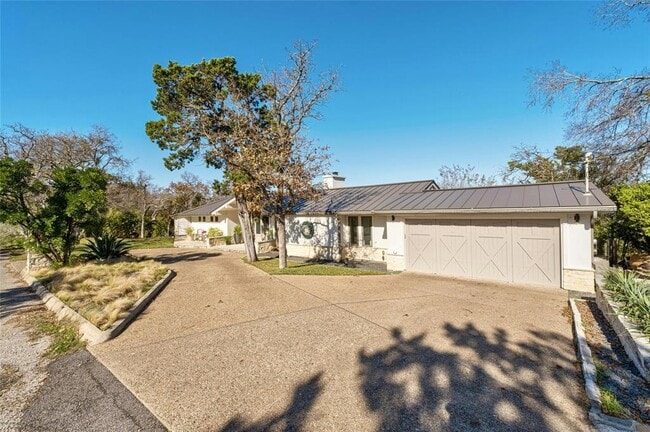Building Photo - 1000 Redbud Trail