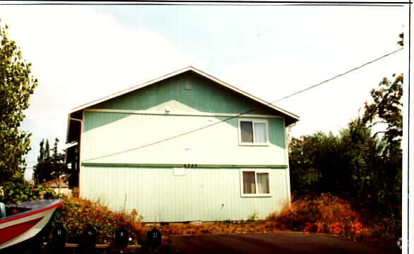Building Photo - 4345 S Puget Sound Ave