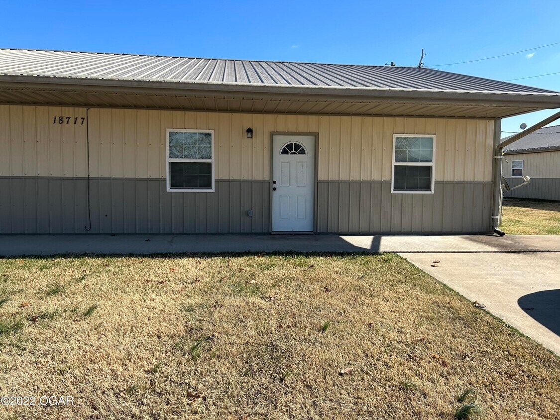 18717 Kokomo Ln Neosho, MO 64850 Alquileres en Neosho, MO