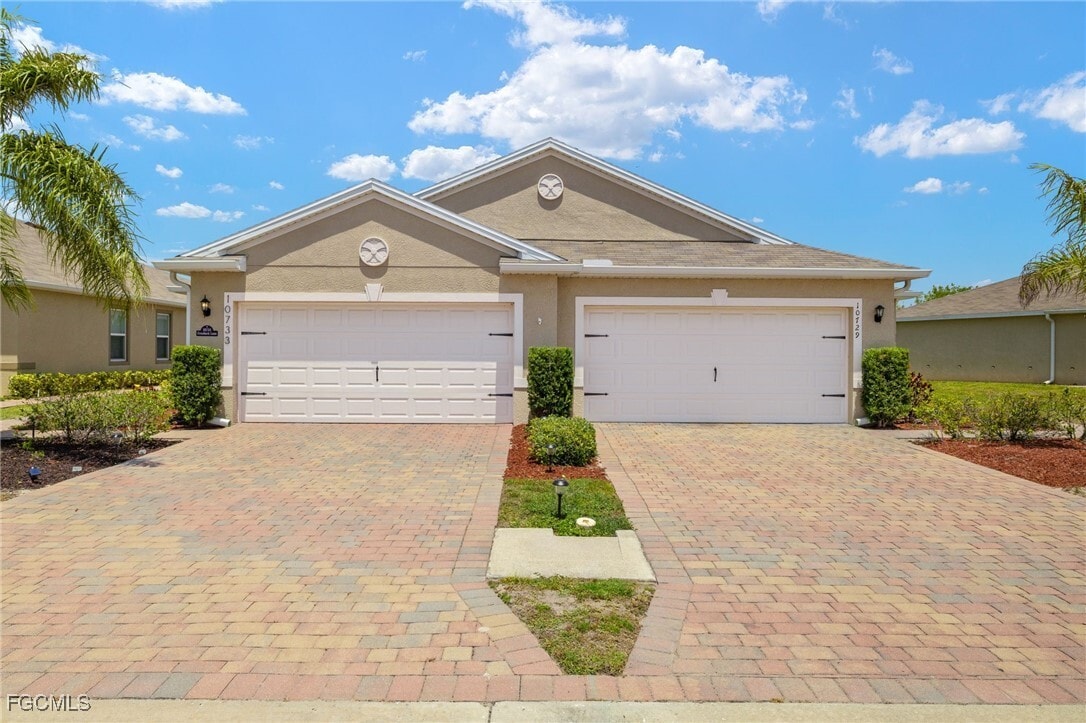 Primary Photo - 10733 Crossback Ln