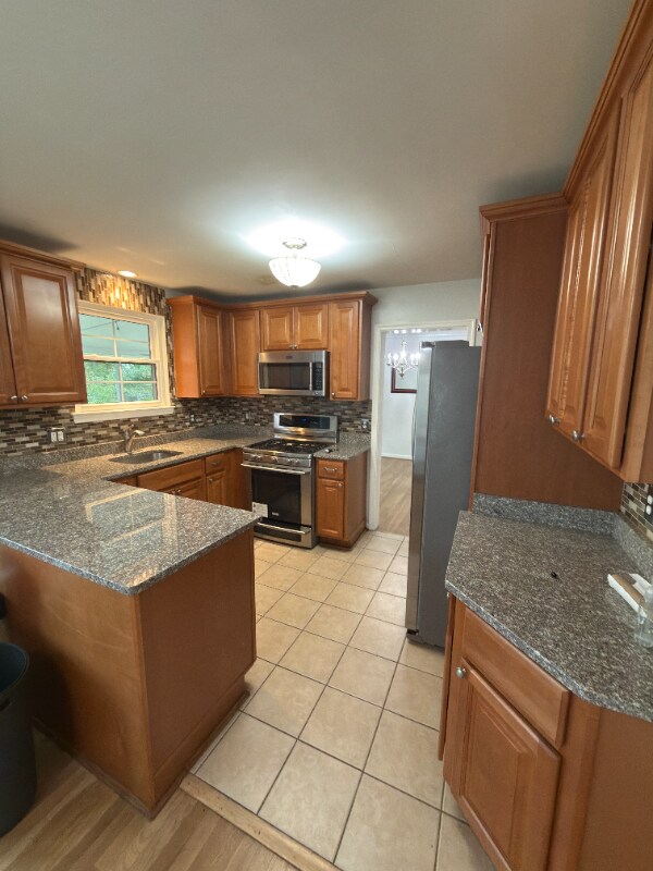 Foto del edificio - 6919 Rolling Rd