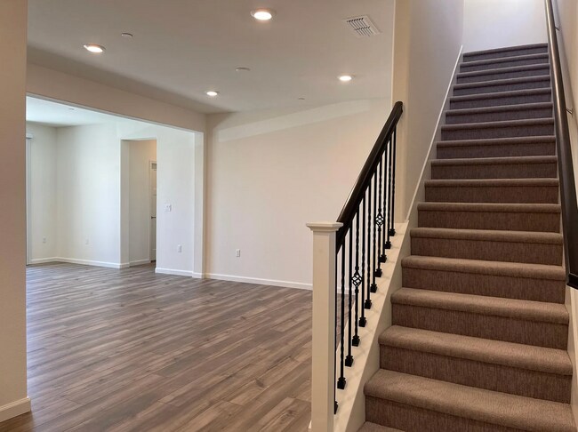 Building Photo - 2144 Brave Hawk Loop
