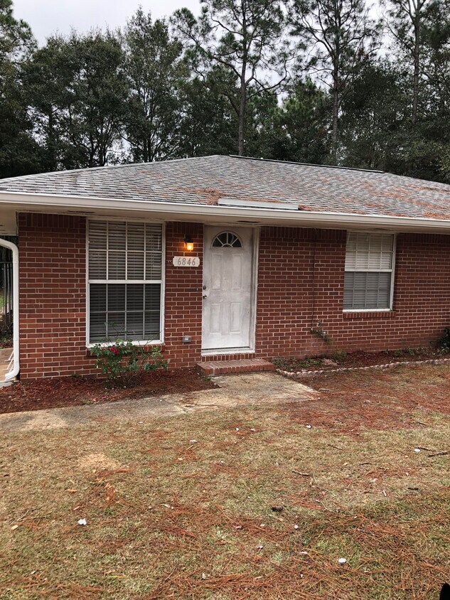 6846 Roundup Ln, Milton, FL 32570 Townhome Rentals in Milton FL