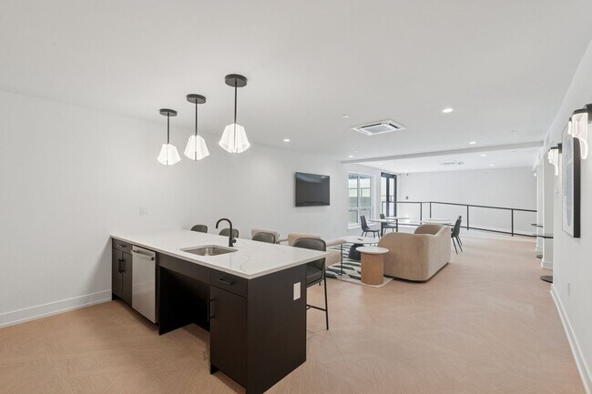 Interior Photo - The Lyle on Broad