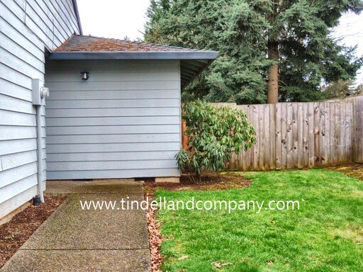 Building Photo - 9272 SW Martha St