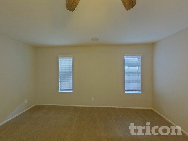 Foto del edificio - 21131 N Danielle Ave