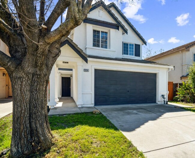 Foto del edificio - Stunning 3 Bed, 2.5 Bath in Antioch