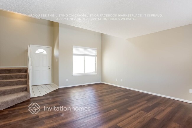 Foto del edificio - 11001 Benton St