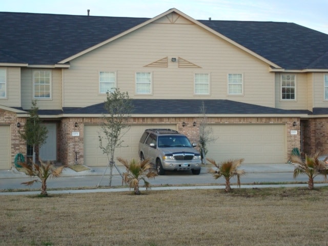  - Palm Trace Townhomes