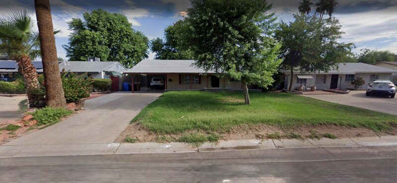 Primary Photo - 1620 E Rancho Dr