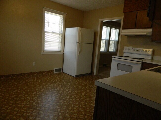 Kitchen - 522 N 14th St