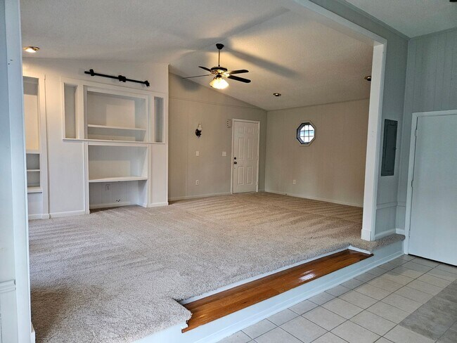 Foto del edificio - 770 Harrison Creek Rd