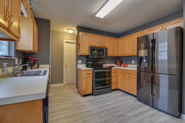 Foto del edificio - Beautiful 4BR Mt. Juliet Home in Top Schoo...