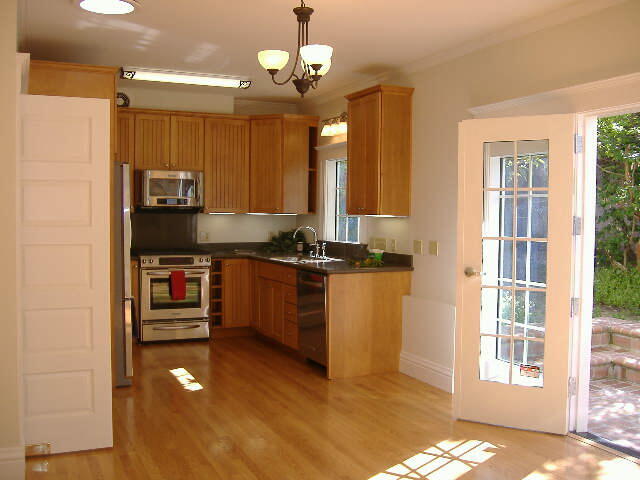 Building Photo - 2465 Lombard St