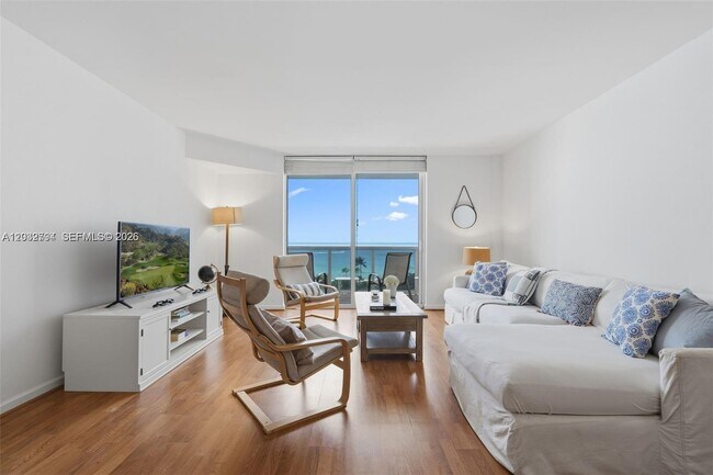 Foto del edificio - 10275 Collins Ave