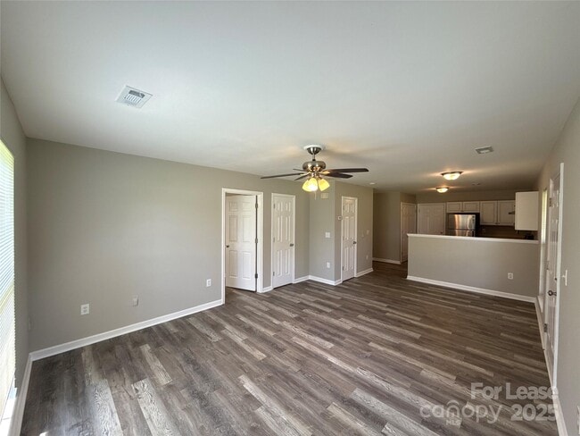 Building Photo - 3211 Hubbard Rd