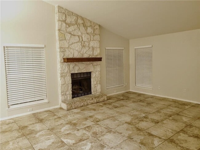 Building Photo - 1410 Bellmar Dr