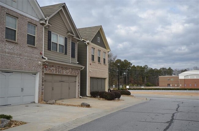 Building Photo - 944 Spicy Oak Dr