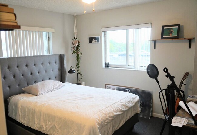2nd Bedroom - 269 NW 7th St