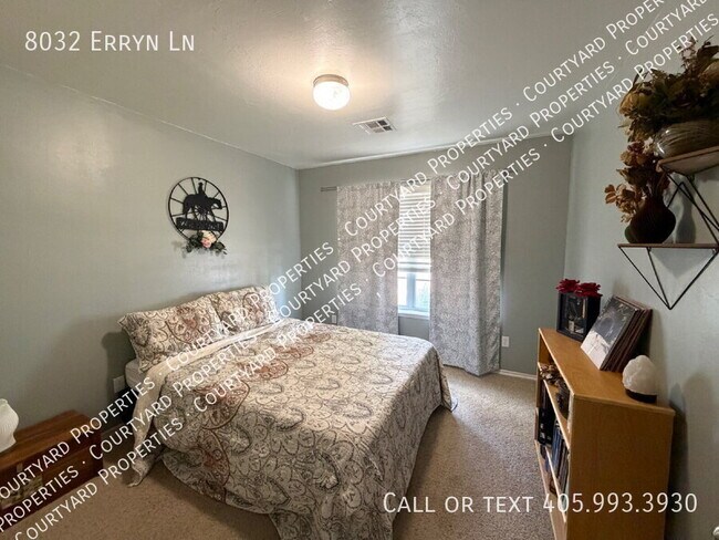 Foto del edificio - 8032 Erryn Ln