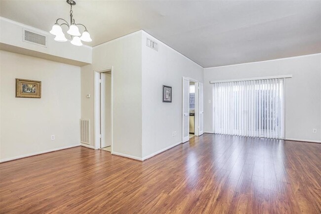 Building Photo - 14711 Barryknoll Ln