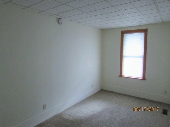 Building Photo - 181 Grove St