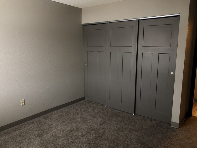 St. Vallerie Apartments photo'