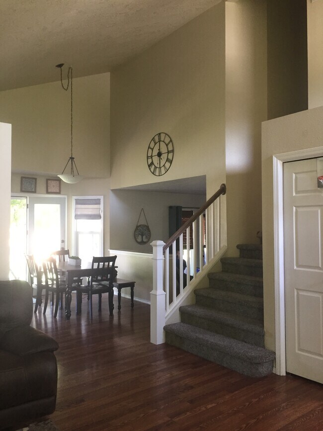 Foto del edificio - 2168 N Fastwater Ave