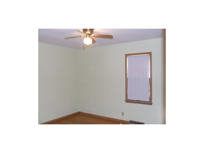 Foto del edificio - 9301 E 69th St