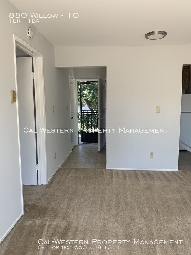 Foto del edificio - 880 Willow St