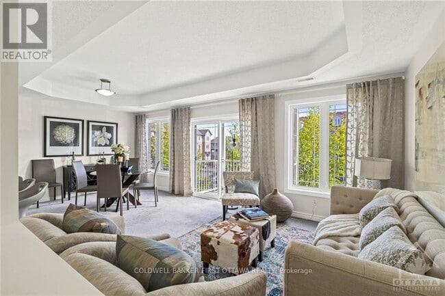 Building Photo - 304-304 Paseo Private