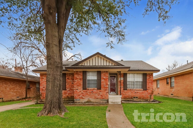 Building Photo - 1316 Lexington Dr