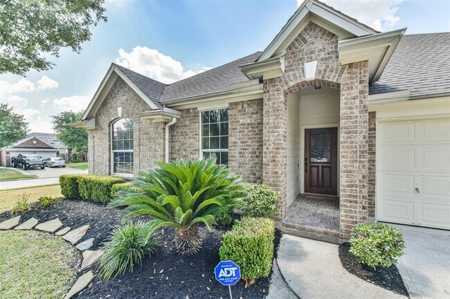Building Photo - 7515 Fall Creek Bend Ct