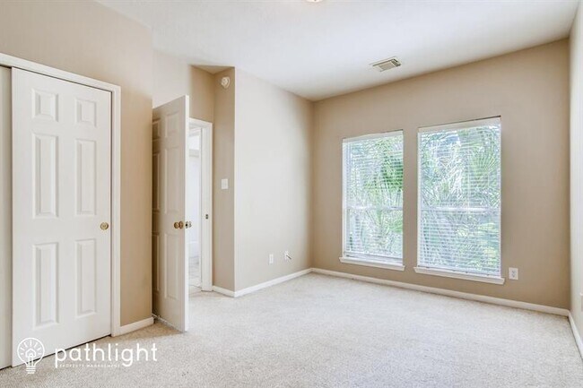 Foto del edificio - 2531 Acadiana Ln