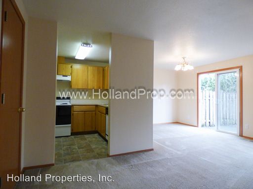 Building Photo - 6054 SE Green Ct