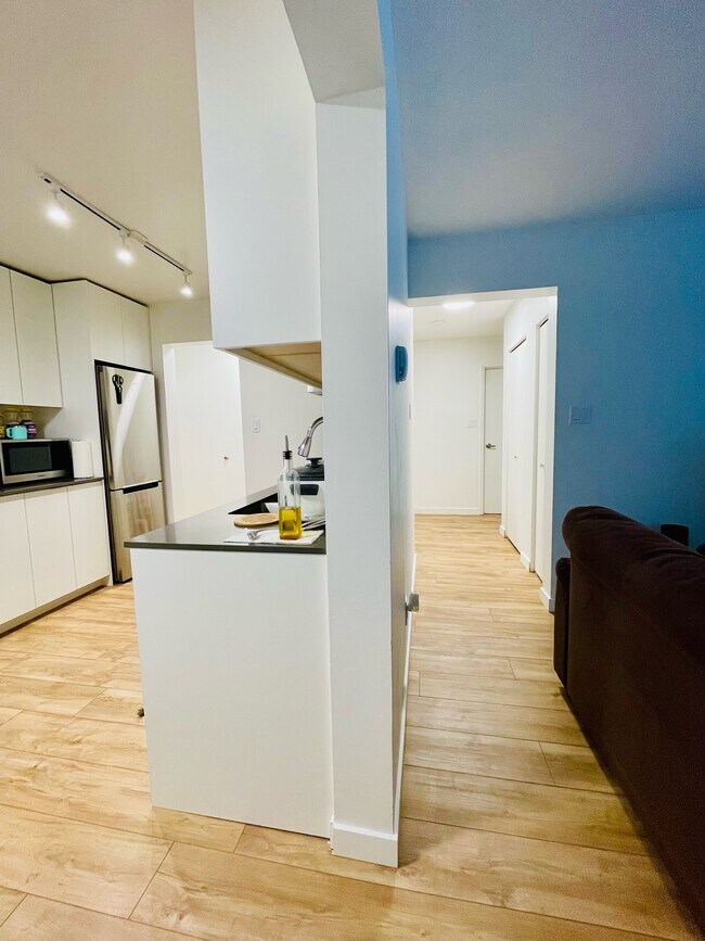 Photo du bâtiment - 1480-1480 Boundary Crescent