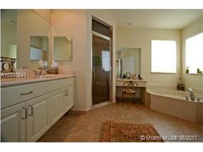 Foto del edificio - 12421 SW 1st St