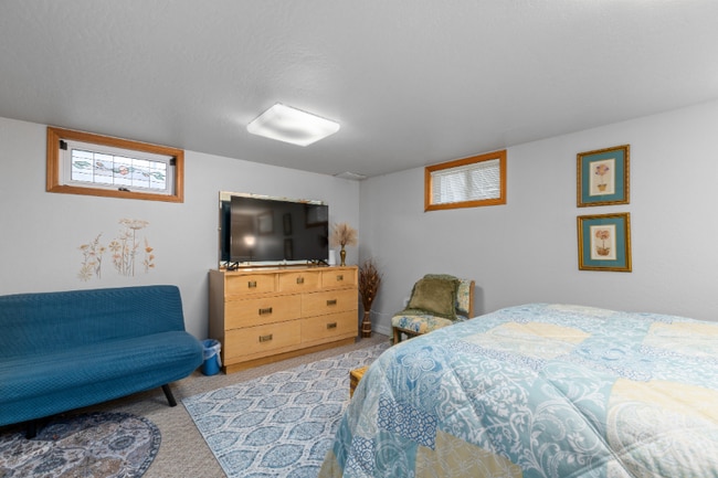 Building Photo - 1204 Avenue E