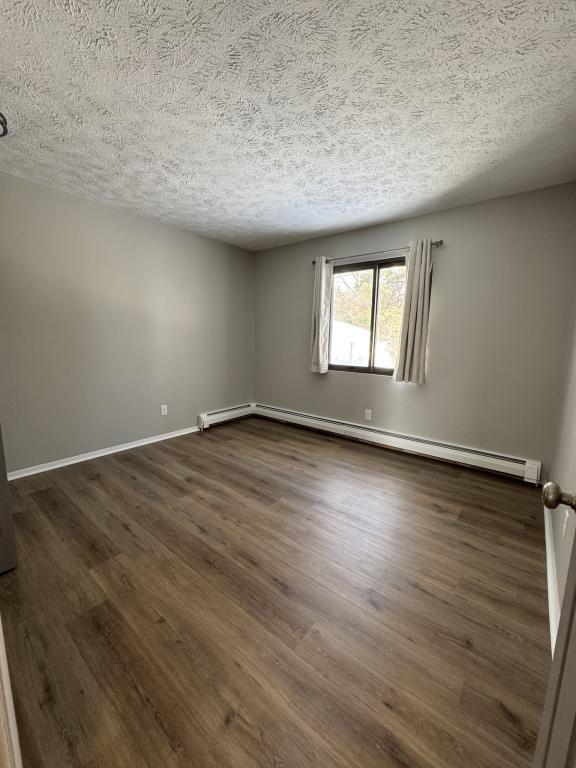 Foto del edificio - 3841 Silver Lake Rd