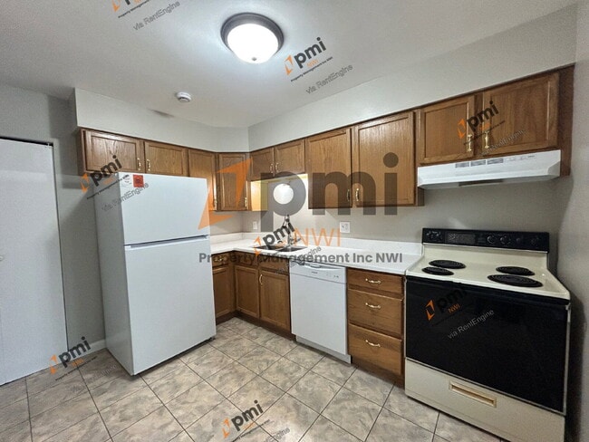Building Photo - 1607 Monticello Park Dr